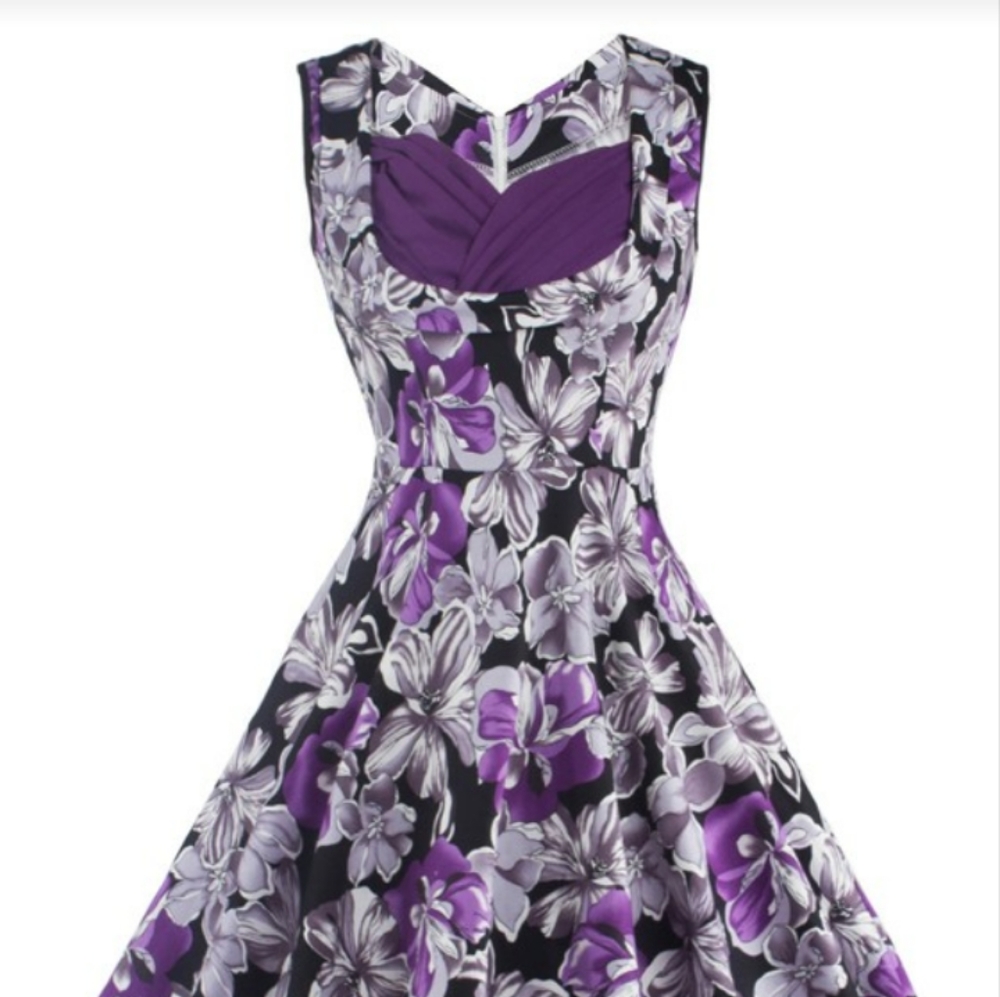 🆕⭐ 1950's Purple floral vintage style dress - Picture 4 of 5